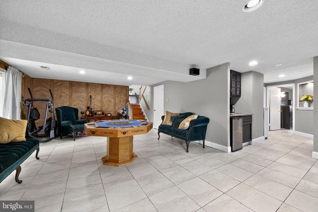 223 ST DAVID DR, Mount Laurel, NJ 08054