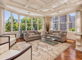 19 Arlington St. 32, Boston, MA 02116