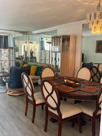 9401 Sunrise Lakes Blvd 109, Sunrise, FL 33322