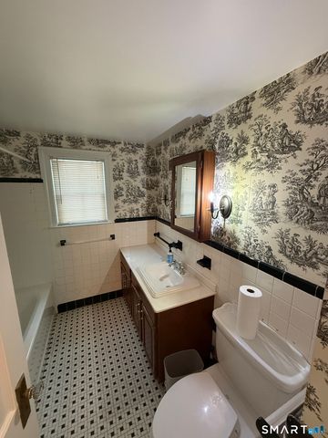 336 Ridgewood Road, West Hartford, CT 06107