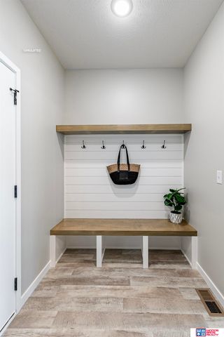 10730 Majestic Lane, Lincoln, NE 68527