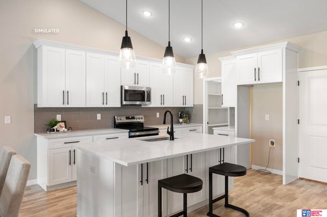 10730 Majestic Lane, Lincoln, NE 68527