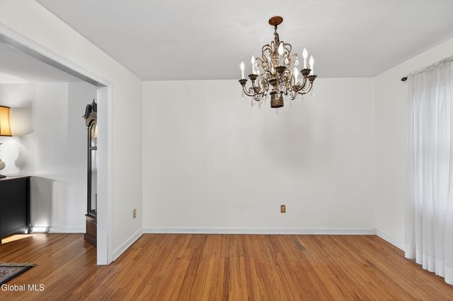 3011 Williamsburg Drive, Guilderland, NY 12303