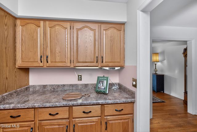 3011 Williamsburg Drive, Guilderland, NY 12303