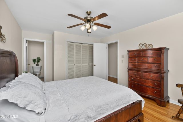 3011 Williamsburg Drive, Guilderland, NY 12303