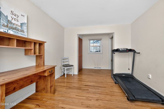 3011 Williamsburg Drive, Guilderland, NY 12303