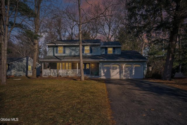 3011 Williamsburg Drive, Guilderland, NY 12303