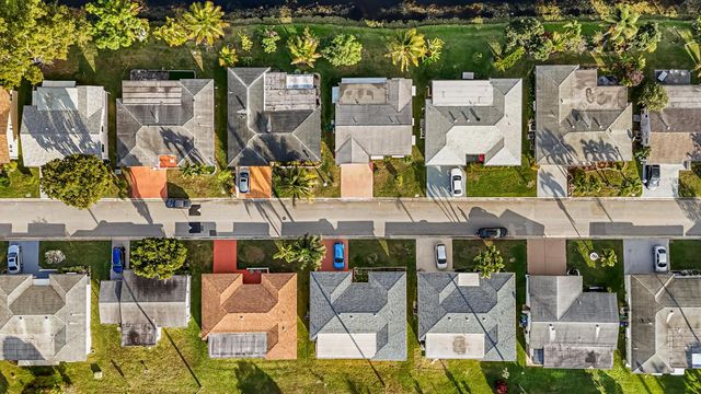 1535 NW 70th Lane, Margate, FL 33063