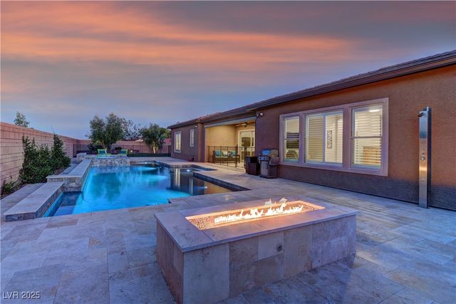 8411 South Cimarron Road, Las Vegas, NV 89113