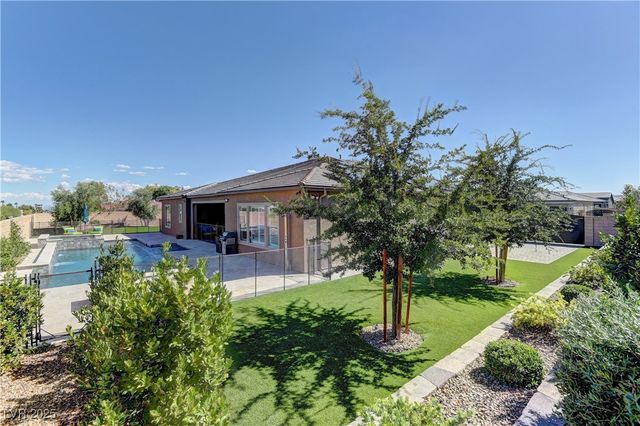 8411 South Cimarron Road, Las Vegas, NV 89113