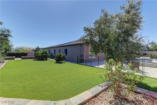8411 South Cimarron Road, Las Vegas, NV 89113