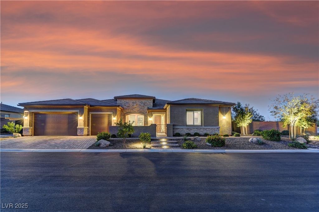 8411 South Cimarron Road, Las Vegas, NV 89113