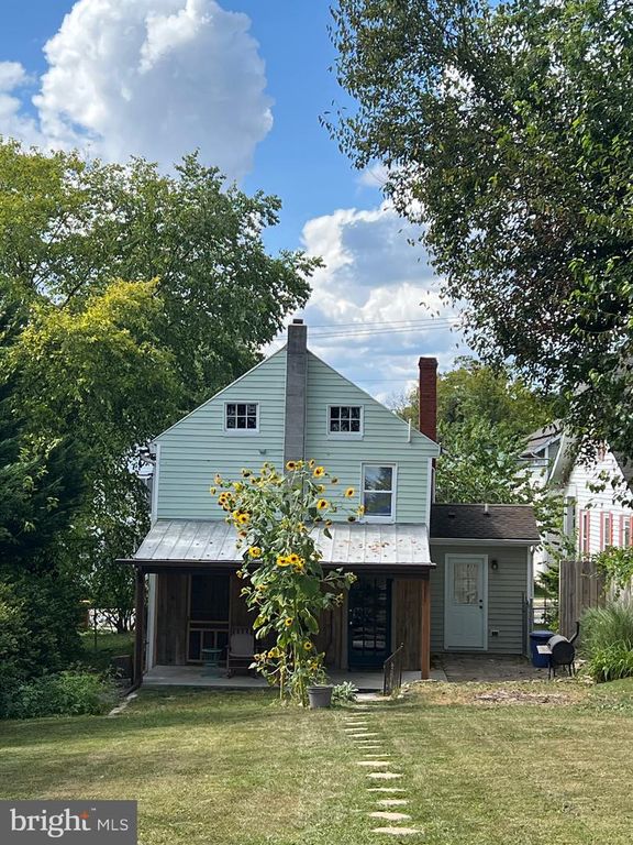 206 N MARY ST, Hedgesville, WV 25427