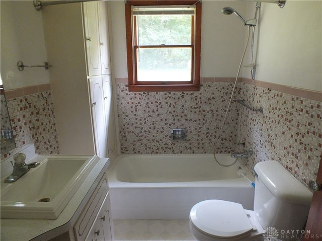 1723 Harrison Road, New Madison, OH 45346