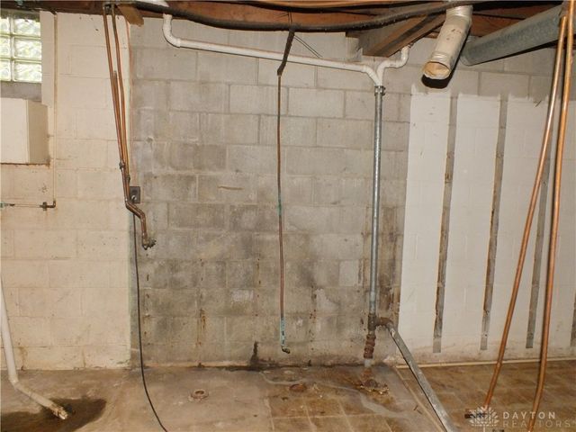 1723 Harrison Road, New Madison, OH 45346