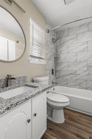 2624 Woodlawn Drive, Ennis, TX 75119