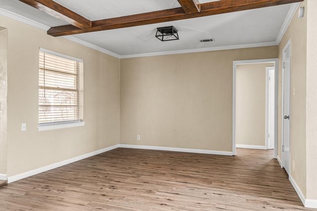 2624 Woodlawn Drive, Ennis, TX 75119