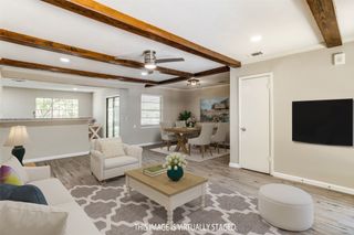 2624 Woodlawn Drive, Ennis, TX 75119