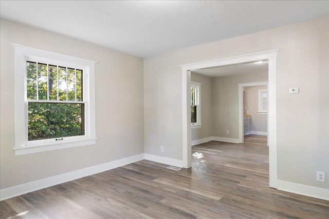 2417 North Fremont Avenue, Springfield, MO 65803