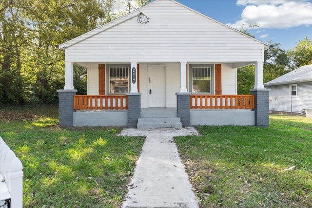 2417 North Fremont Avenue, Springfield, MO 65803