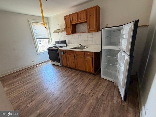 4849 N 9TH ST, Philadelphia, PA 19141