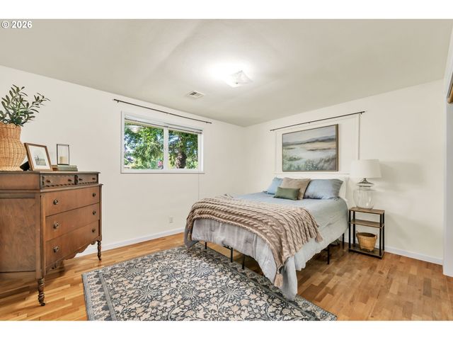 1385 BEEBE Ln, Eugene, OR 97404