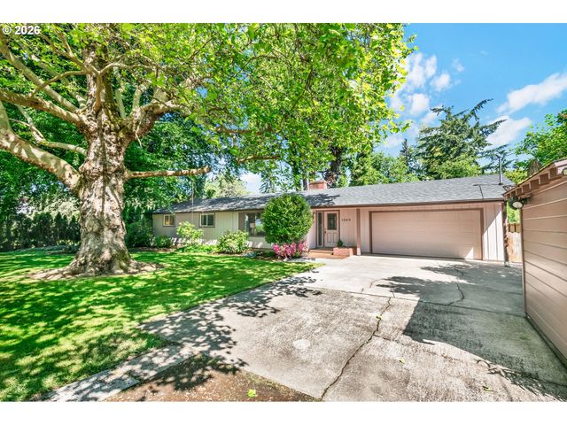 1385 BEEBE Ln, Eugene, OR 97404