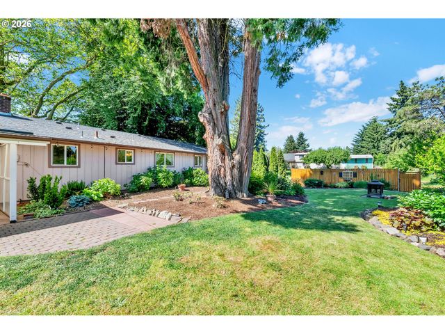 1385 BEEBE Ln, Eugene, OR 97404