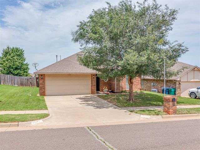 11233 NW 99th Street, Yukon, OK 73099