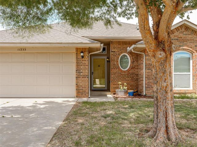 11233 NW 99th Street, Yukon, OK 73099
