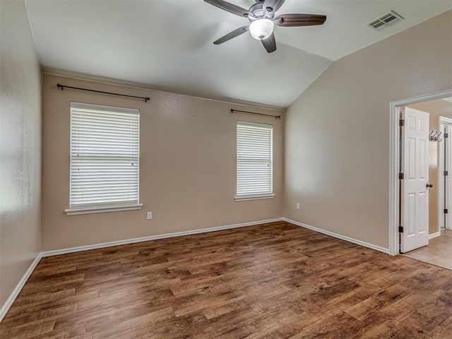 11233 NW 99th Street, Yukon, OK 73099