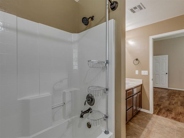 11233 NW 99th Street, Yukon, OK 73099