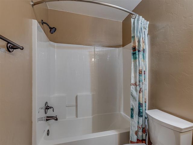 11233 NW 99th Street, Yukon, OK 73099