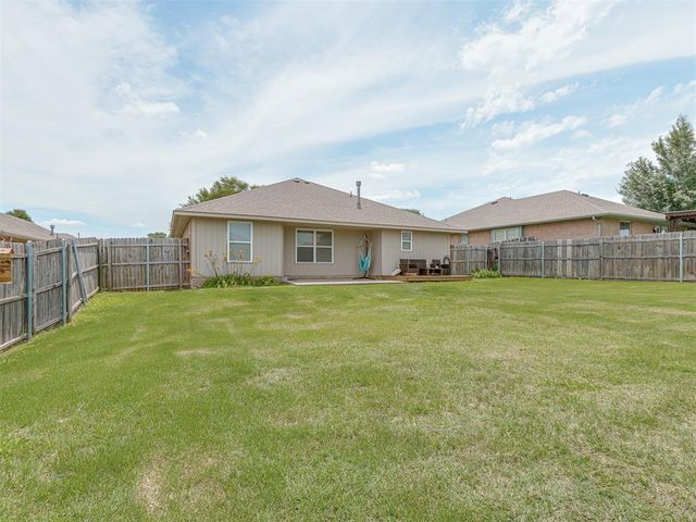 11233 NW 99th Street, Yukon, OK 73099