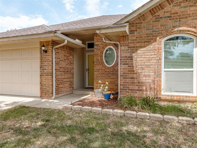 11233 NW 99th Street, Yukon, OK 73099