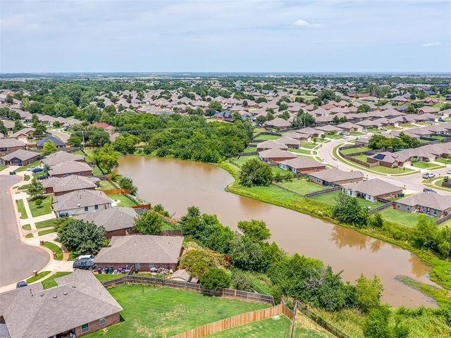 11233 NW 99th Street, Yukon, OK 73099