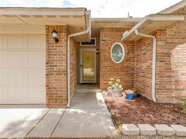 11233 NW 99th Street, Yukon, OK 73099