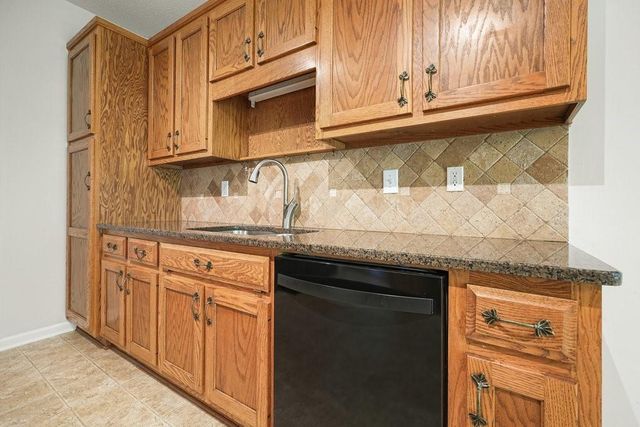 710 Bedford Trace, Canton, GA 30114