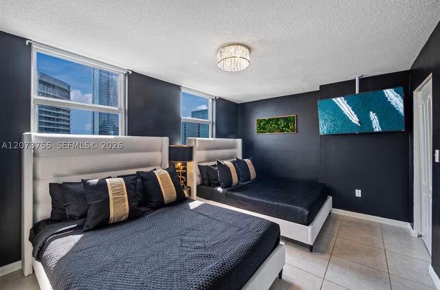 1200 Brickell Bay Dr 4101, Miami, FL 33131