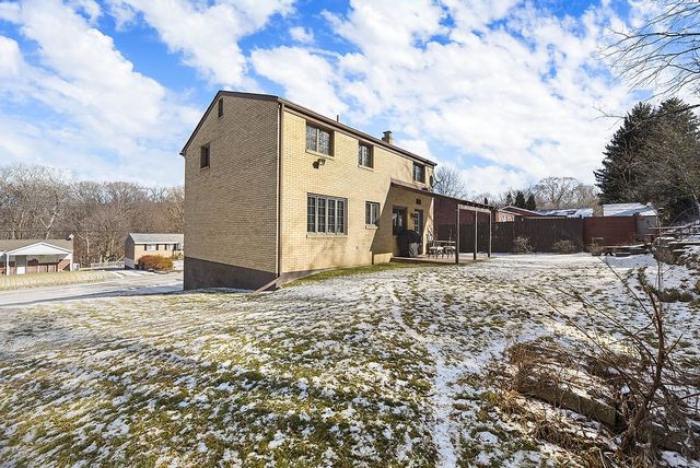 139 N Vireo Drive, Kennedy Twp, PA 15136