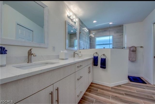 318 SW 28th ST, Cape Coral, FL 33914