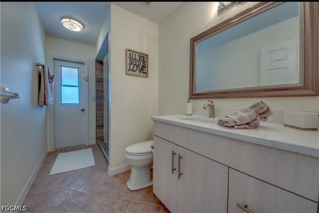 318 SW 28th ST, Cape Coral, FL 33914