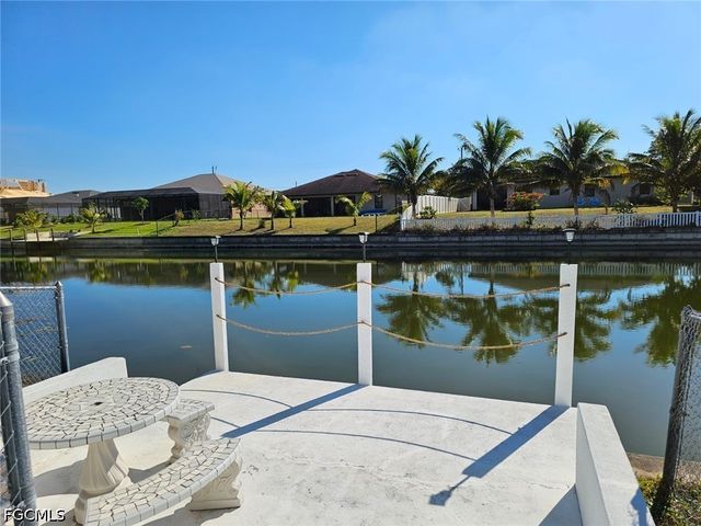 318 SW 28th ST, Cape Coral, FL 33914