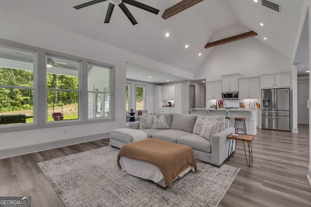 215 Greyfairs Avenue, Senoia, GA 30276