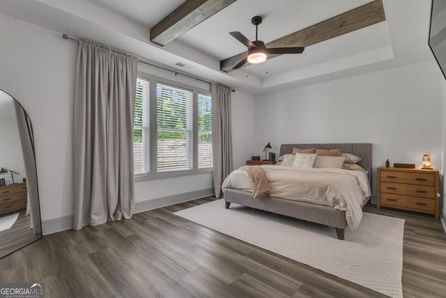 215 Greyfairs Avenue, Senoia, GA 30276