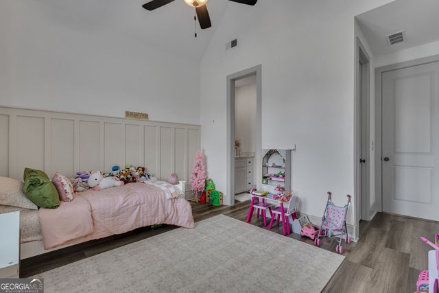 215 Greyfairs Avenue, Senoia, GA 30276