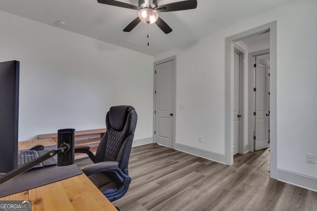 215 Greyfairs Avenue, Senoia, GA 30276