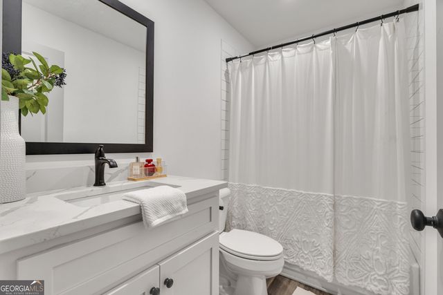 215 Greyfairs Avenue, Senoia, GA 30276