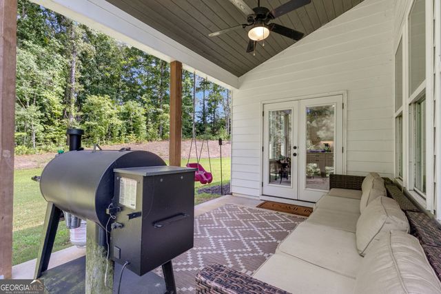215 Greyfairs Avenue, Senoia, GA 30276
