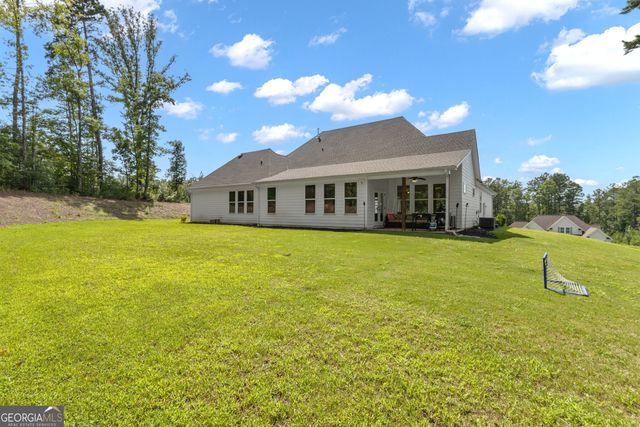 215 Greyfairs Avenue, Senoia, GA 30276
